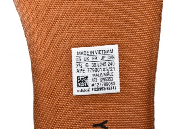 Carbon Stone Knit Yeezy GY1759 Adidas RNR 0908